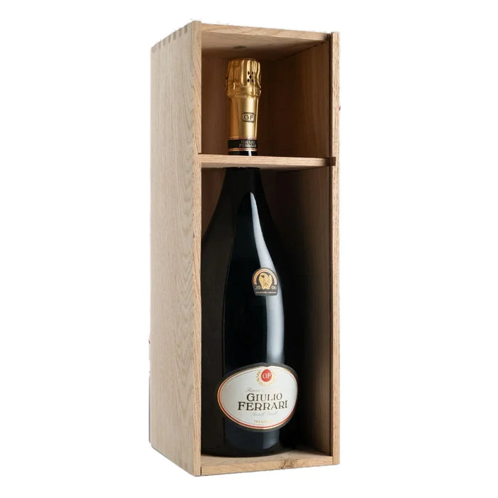 Trentodoc Giulio Ferrari Edizione Limitata 2006 Ferrari 1,5L Magnum — Spumante Trentino-Alto Adige — Affinato in Cantina