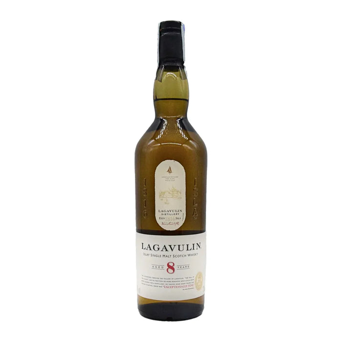 Lagavulin 8 Years Old Single Malt Scotch Whisky 0,7L — Islay
